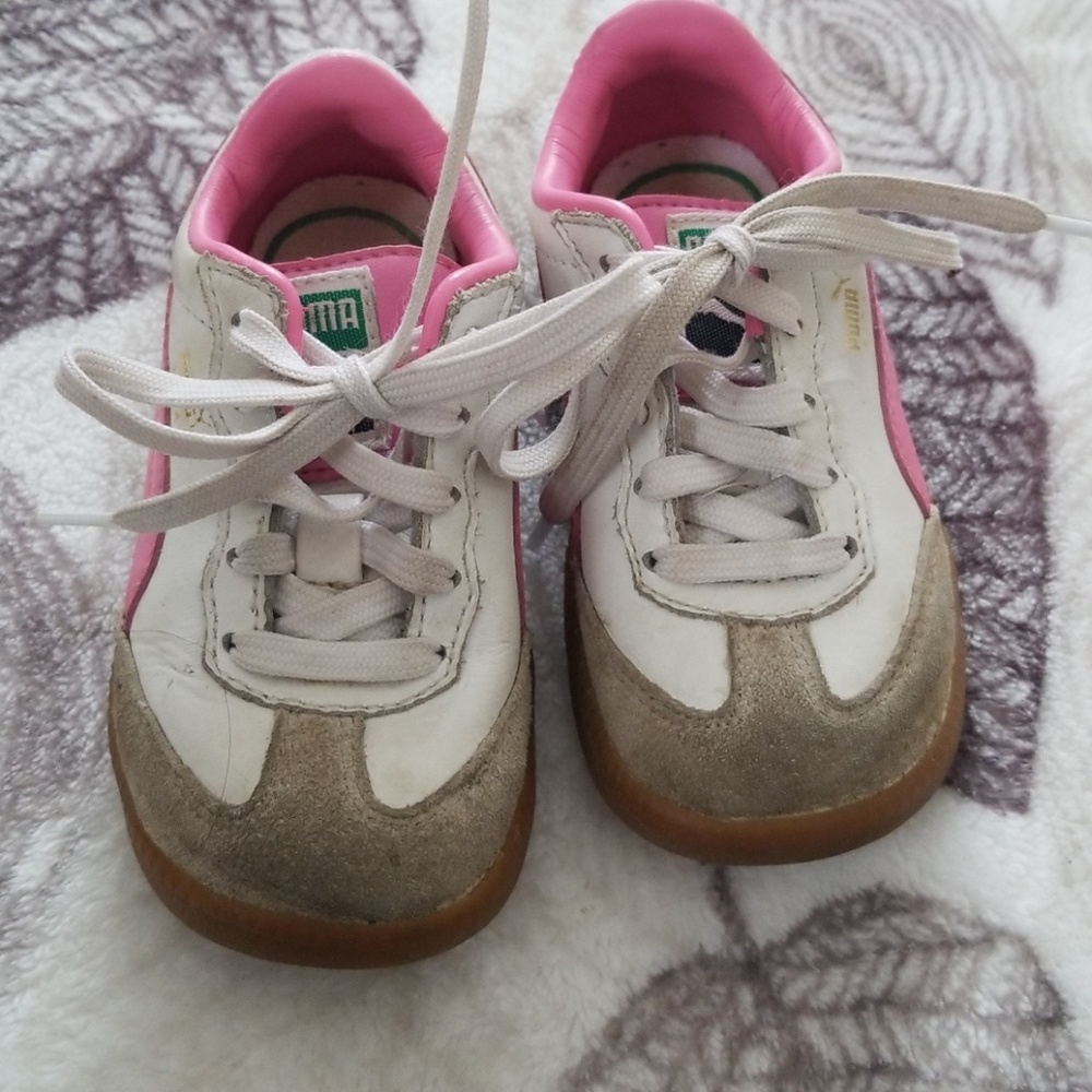 Puma Sneakers